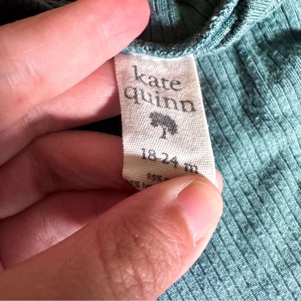 Kate Quinn • Ribbed Tee - Picture 5 of 5